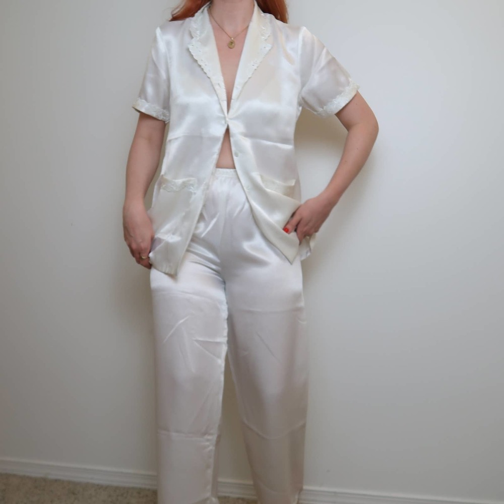 Vintage 80s cream satin top pants pajama set S/M - Picture 3 of 6